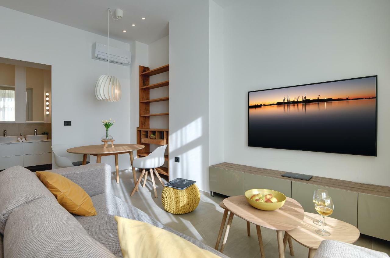 Lifestyle Apartments Pula Bagian luar foto