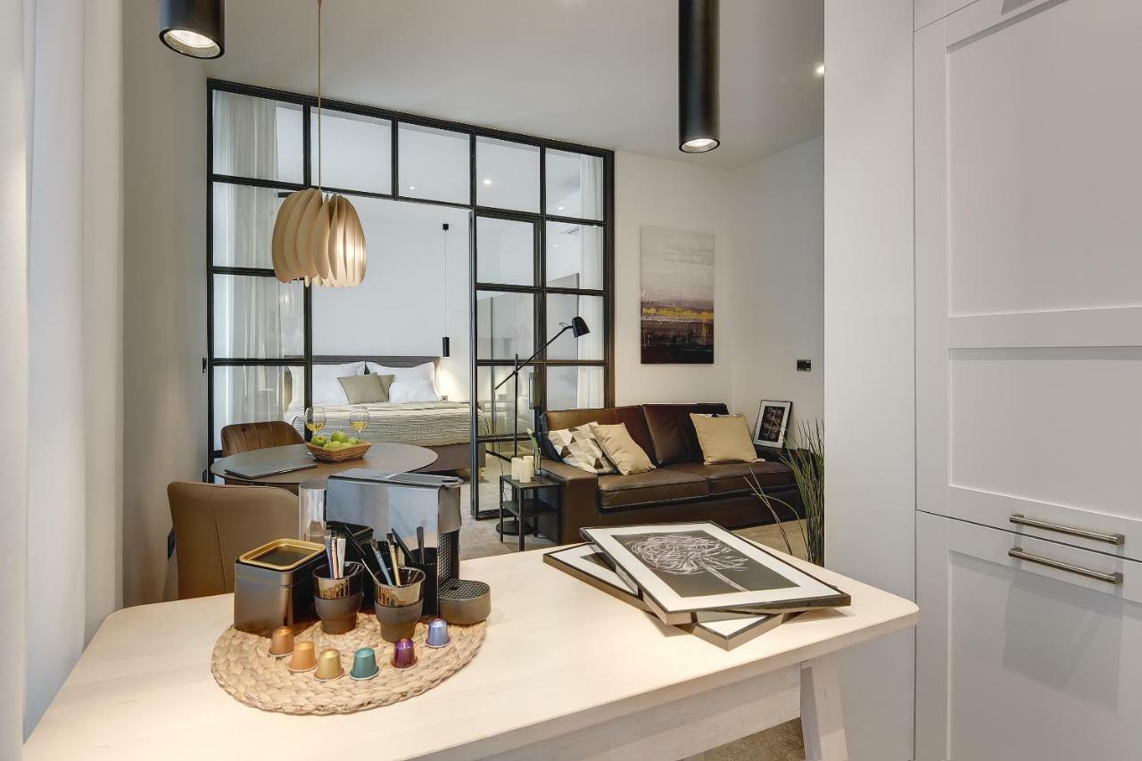 Lifestyle Apartments Pula Bagian luar foto